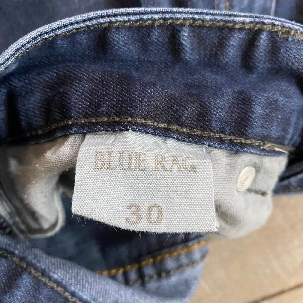 Blue Rag Dark Wash Mid Rise Distressed 5 Pockets Women's Jeans Size 30 - Picture 12 of 12